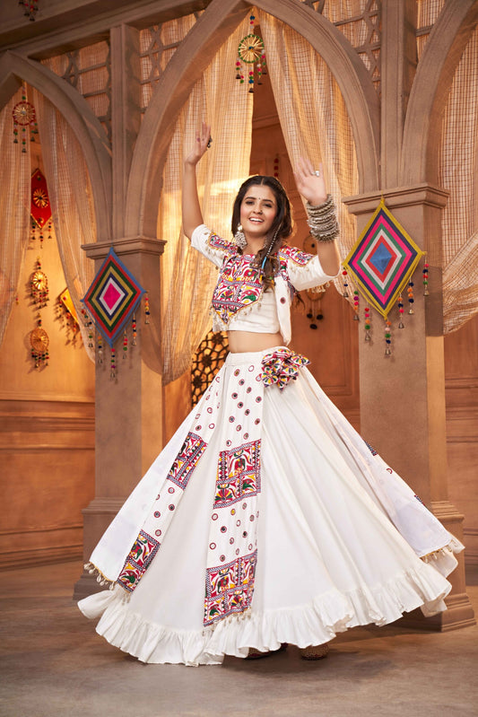 White Beautiful Embroidered Designer Koti Style Chaniya Choli For Navratri-SSBIKLL01