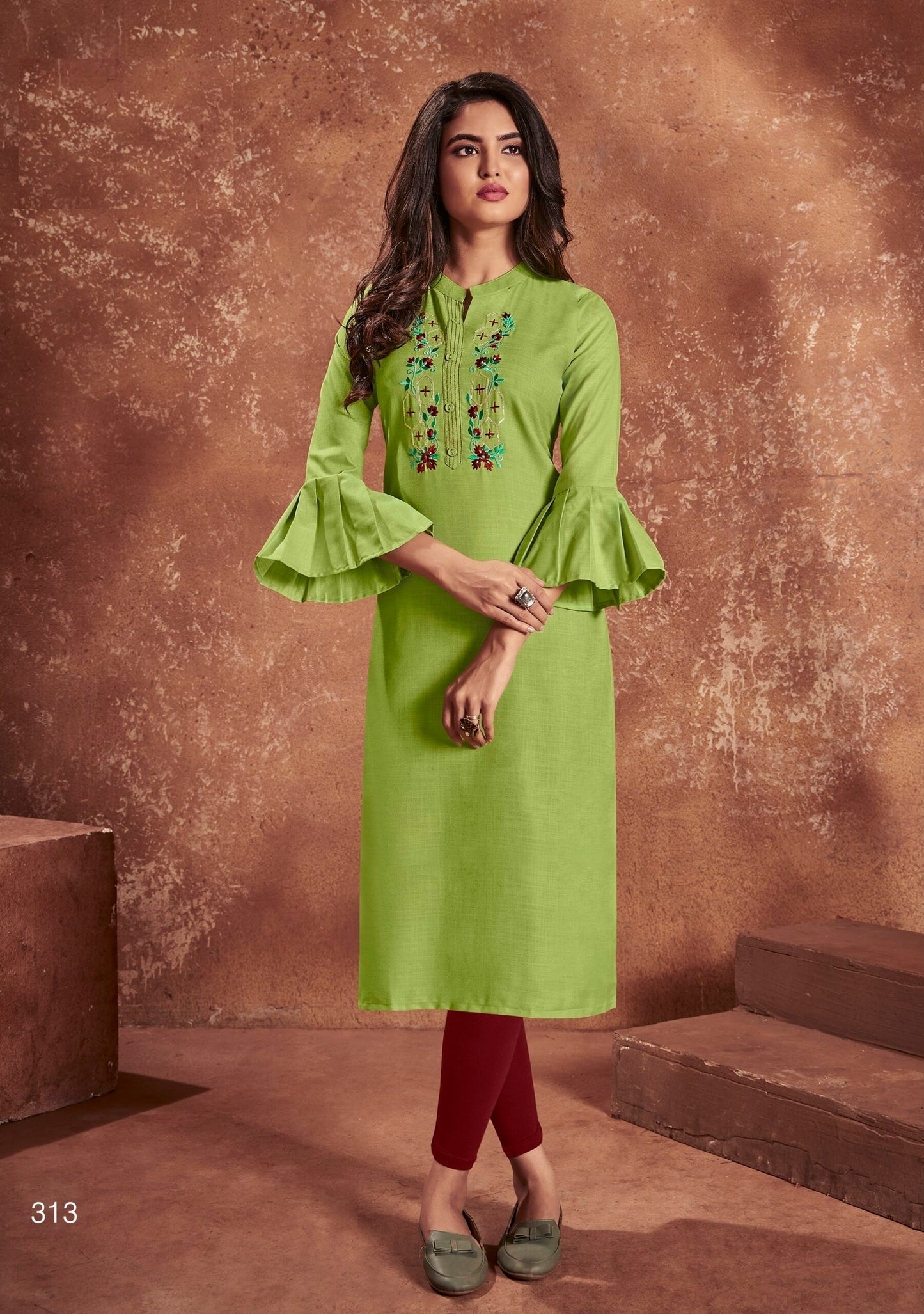 zeekha women nira cotton with handmade embroidery  straight kurta  (green)